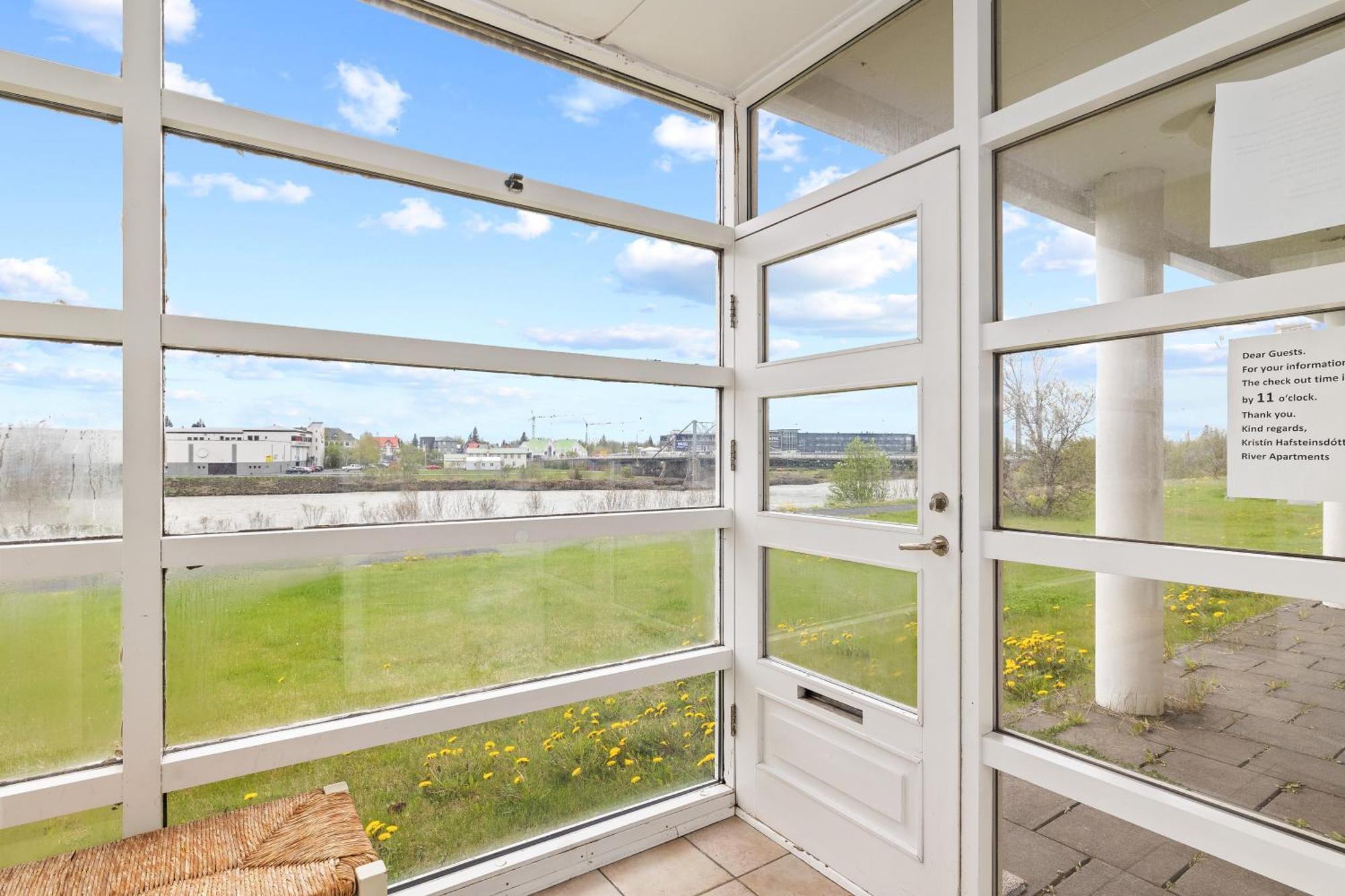 River Apartments Selfoss Exteriör bild